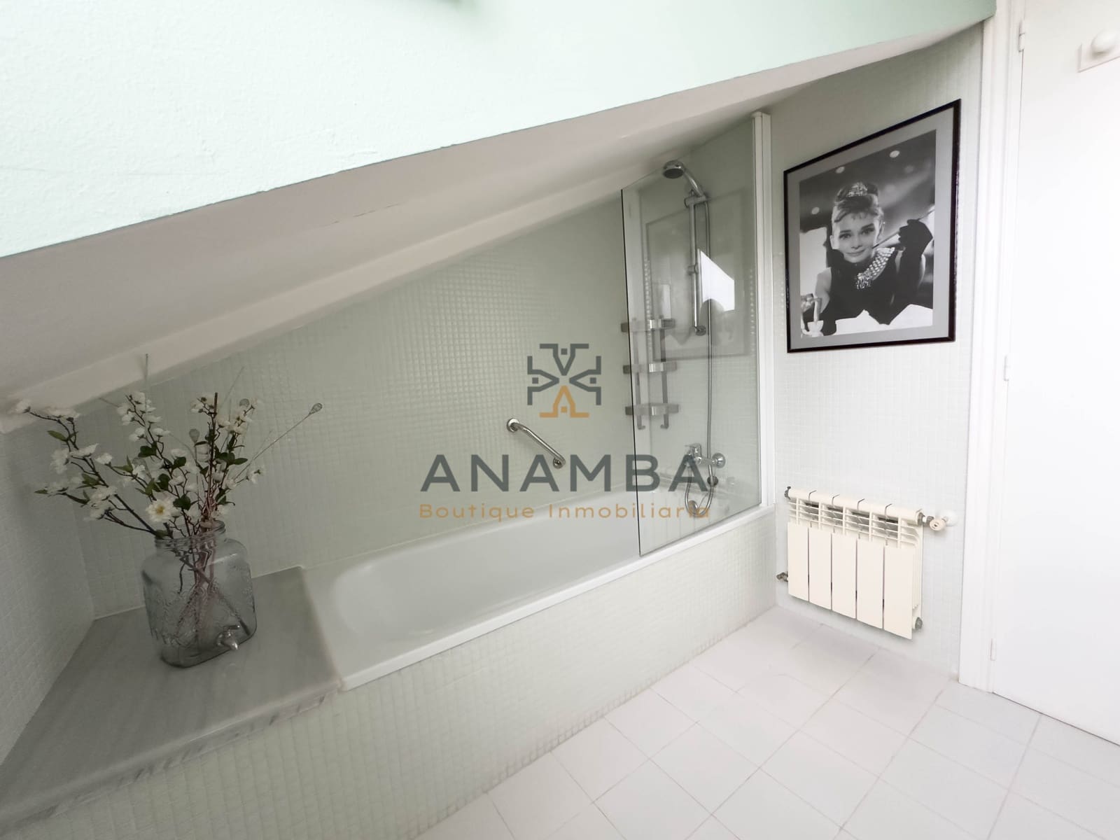 5 bedroom Semi-detached Villa for sale in Muros de Nalon with garage - € 578,000 (Ref: 9841149)
