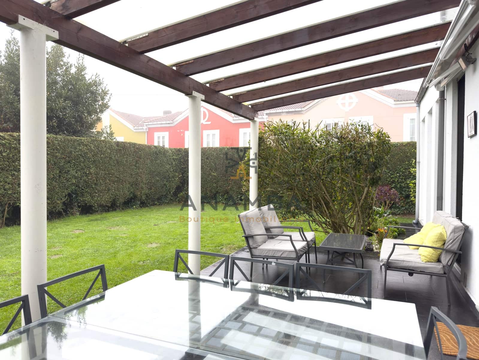 5 bedroom Semi-detached Villa for sale in Muros de Nalon with garage - € 578,000 (Ref: 9841149)