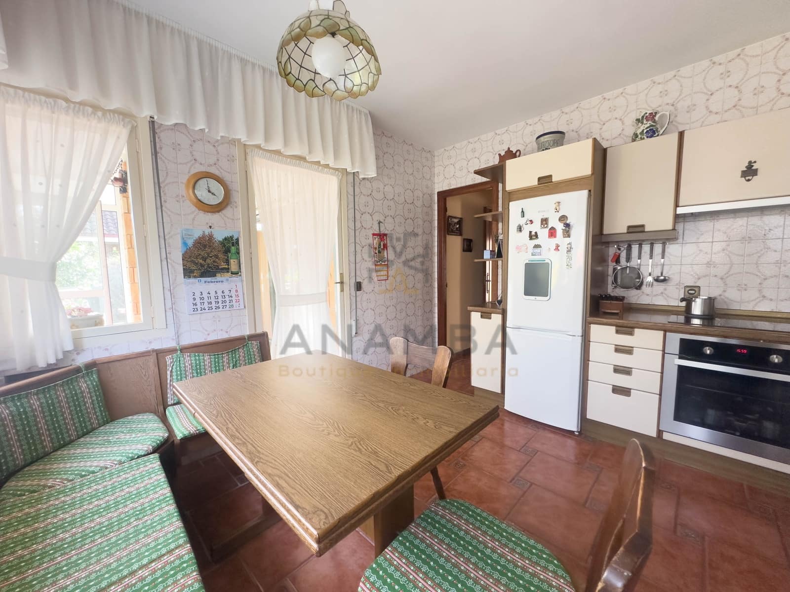5 bedroom Townhouse for sale in Gijon with pool garage - € 620,000 (Ref: 9911357)