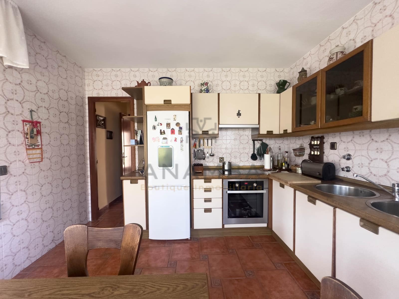 5 bedroom Townhouse for sale in Gijon with pool garage - € 620,000 (Ref: 9911357)