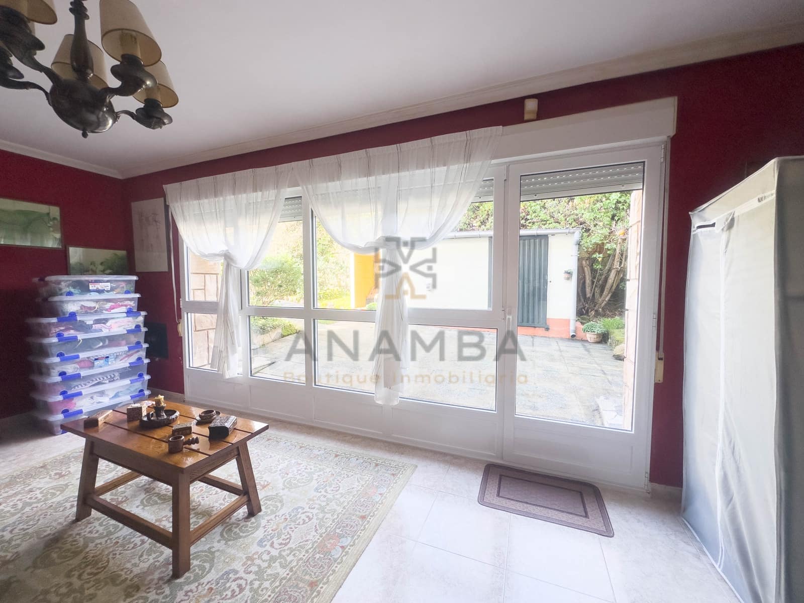 5 bedroom Townhouse for sale in Gijon with pool garage - € 620,000 (Ref: 9911357)