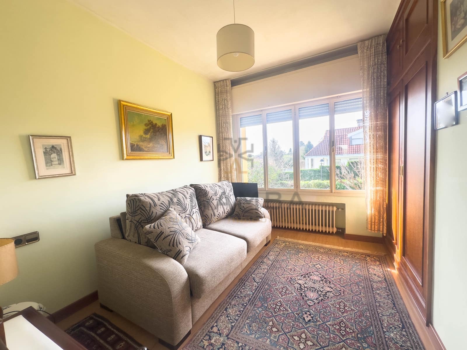 5 bedroom Townhouse for sale in Gijon with pool garage - € 620,000 (Ref: 9911357)