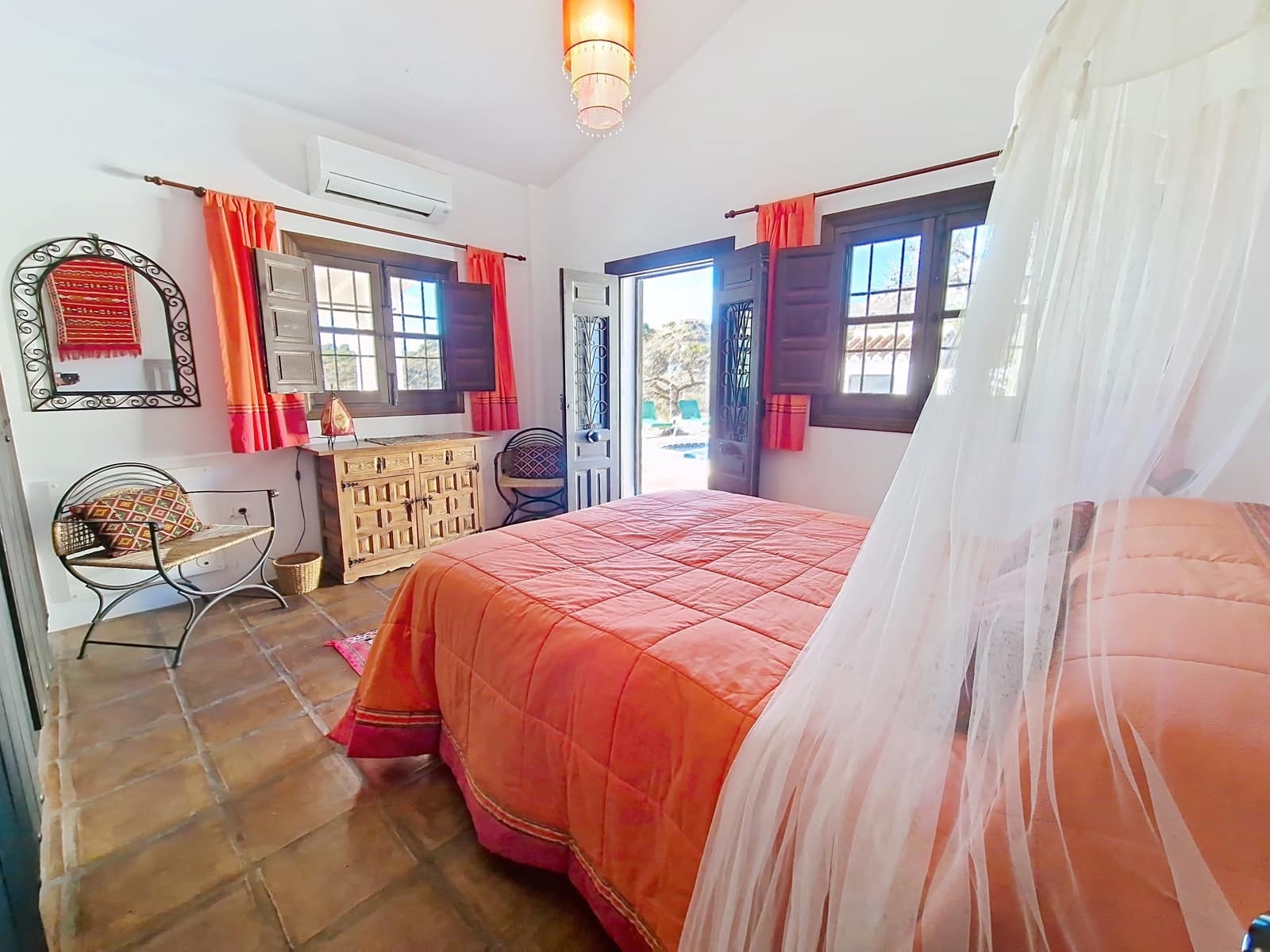 2 bedroom Finca/Country House for sale in Sedella with pool garage - € 329,000 (Ref: 9834013)