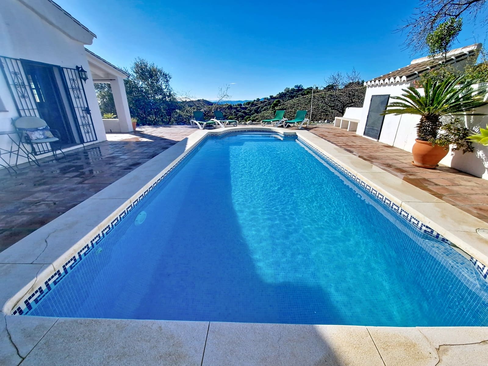 2 bedroom Finca/Country House for sale in Sedella with pool garage - € 329,000 (Ref: 9834013)