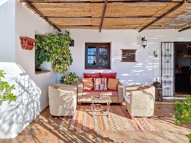 2 bedroom Finca/Country House for sale in Sedella with pool garage - € 329,000 (Ref: 9834013)
