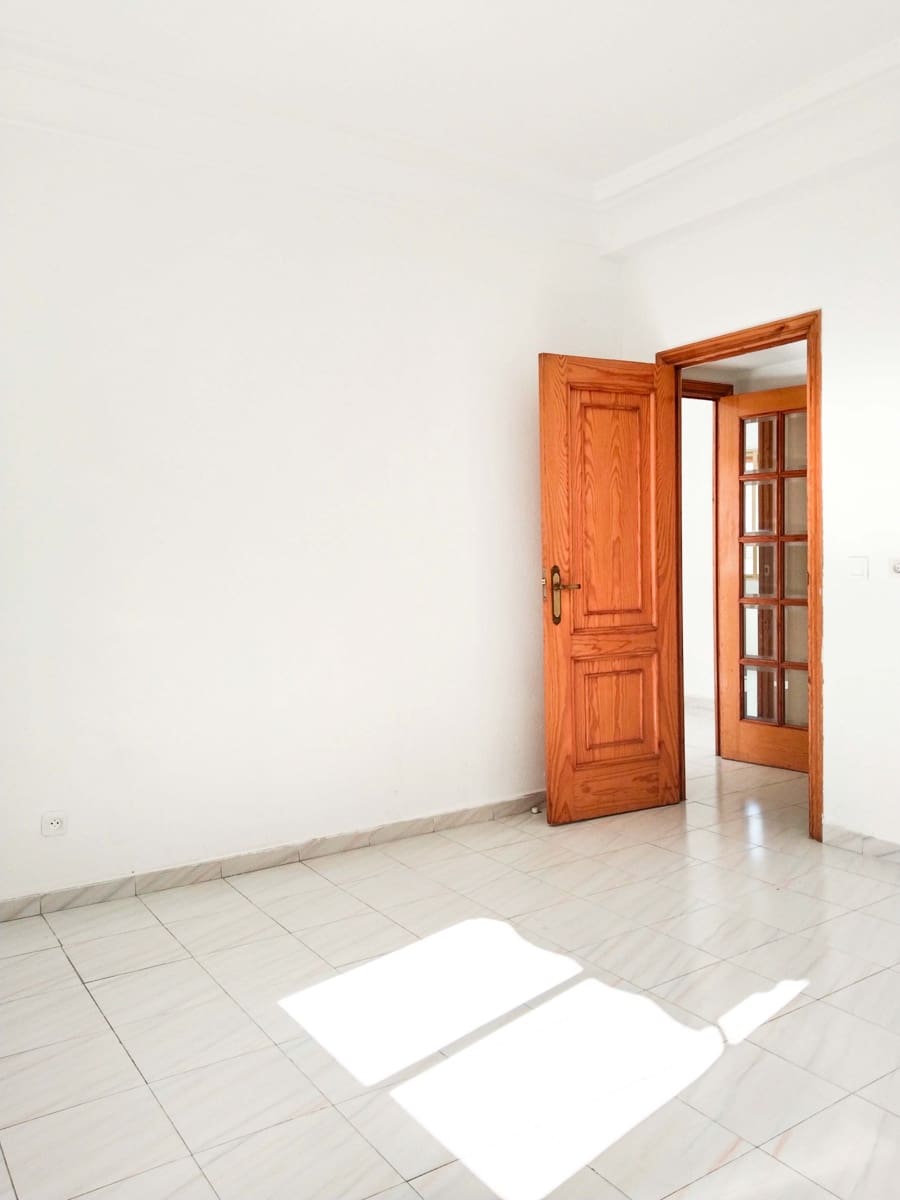 4 bedroom Flat for sale in Madrid city - € 619,000 (Ref: 9840258)