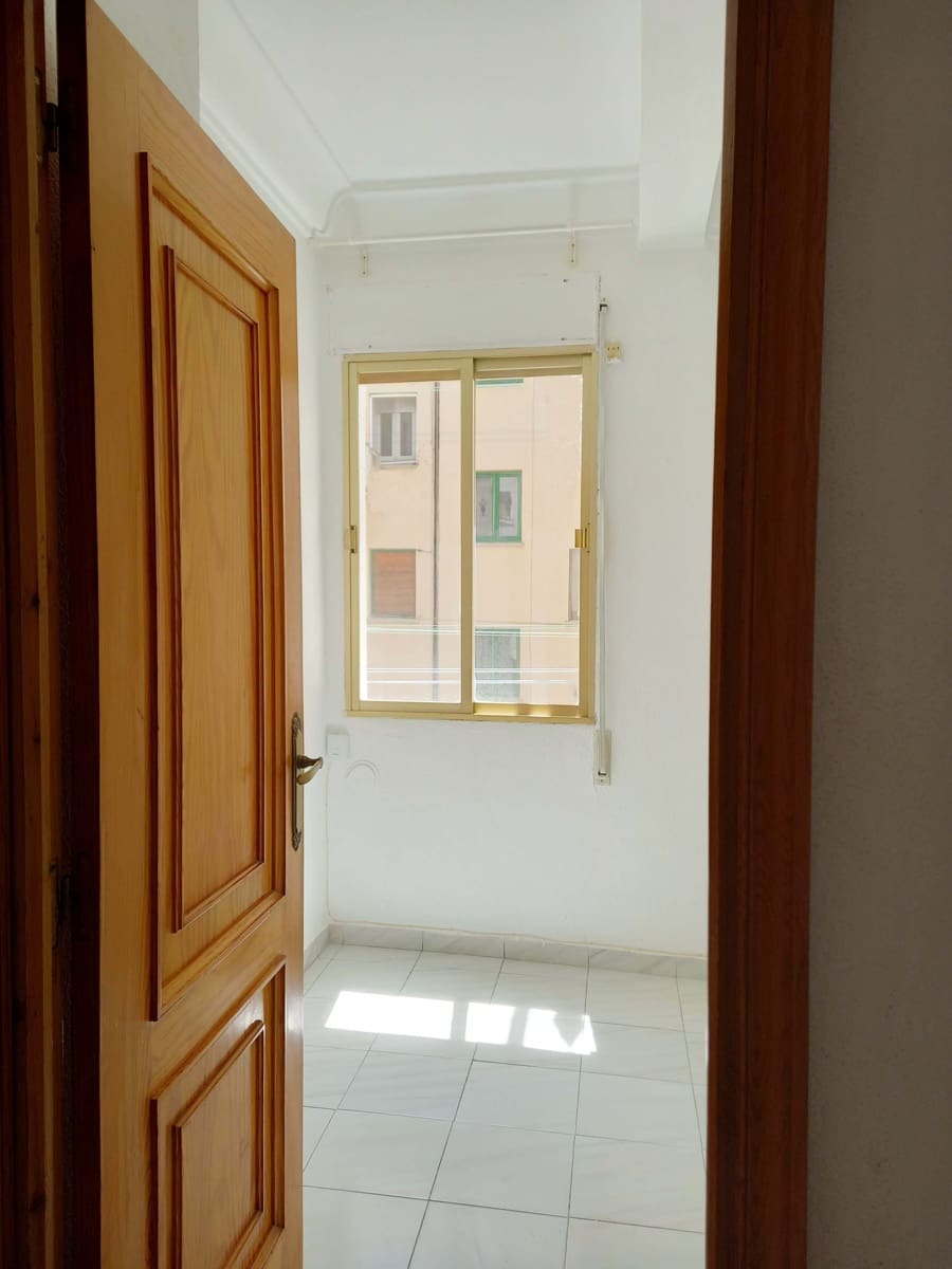 4 bedroom Flat for sale in Madrid city - € 619,000 (Ref: 9840258)