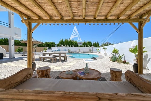 6 bedroom Villa for sale in Javea / Xàbia with pool - € 1,250,000 (Ref: 10012598)