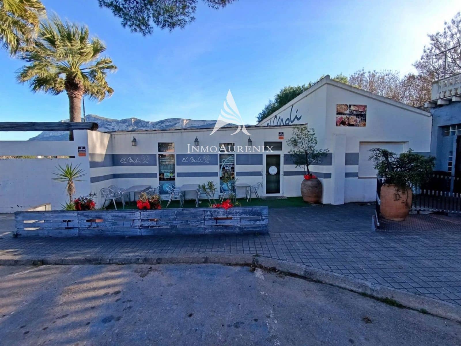 6 bedroom Villa for sale in Denia with garage - € 765,000 (Ref: 10012662)