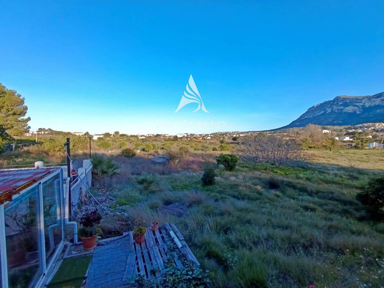 6 bedroom Villa for sale in Denia with garage - € 765,000 (Ref: 10012662)
