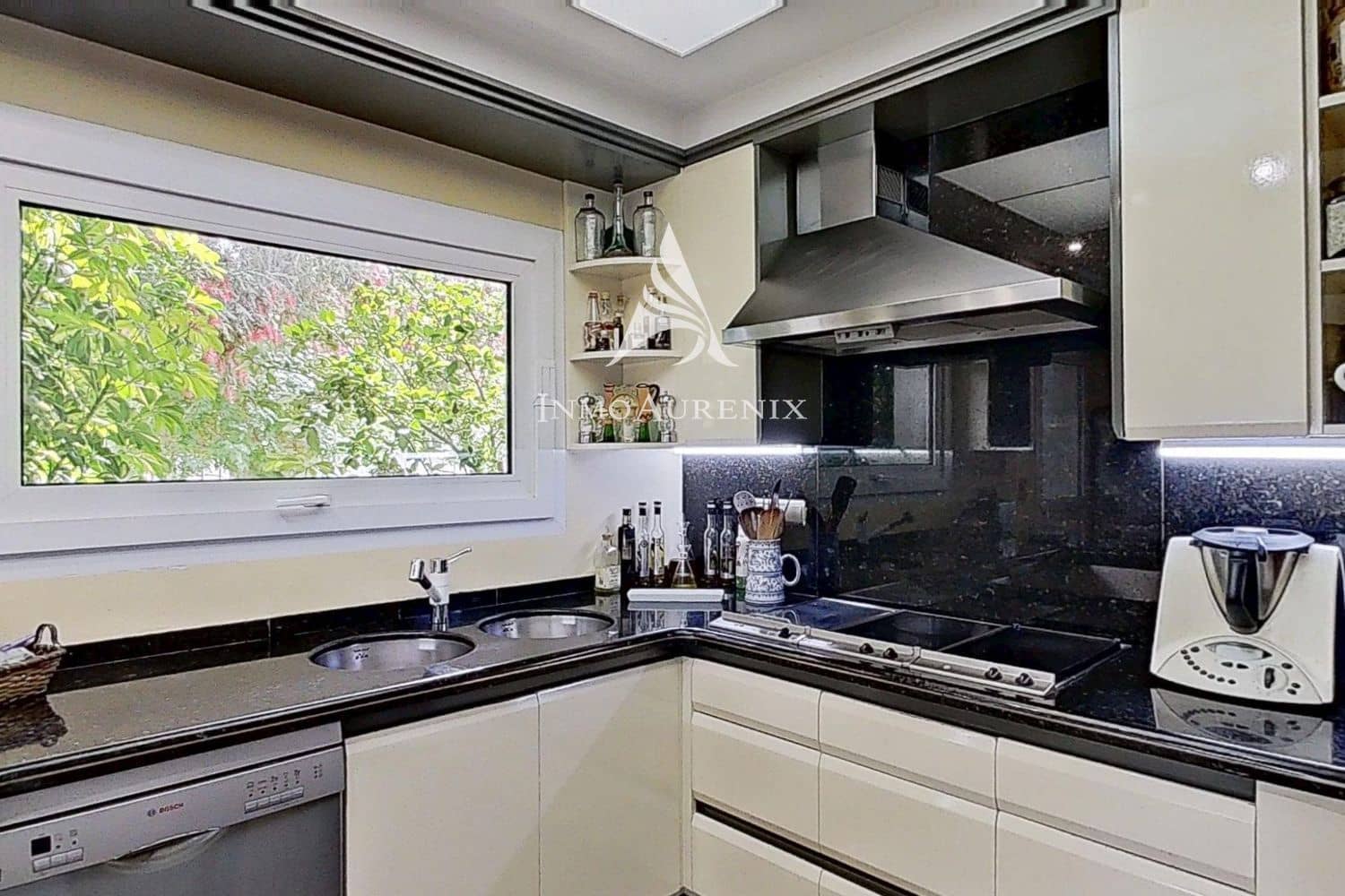 4 makuuhuone Huvila myytävänä paikassa Denia mukana uima-altaan - 1 190 000 € (Ref: 10103639)