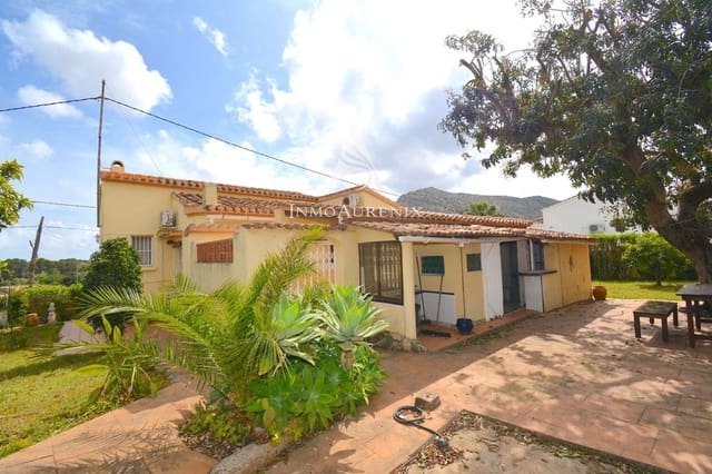 Chalet de 3 habitaciones en La Xara, Dénia en venta con garaje - 395.000 € (Ref: 10130227)
