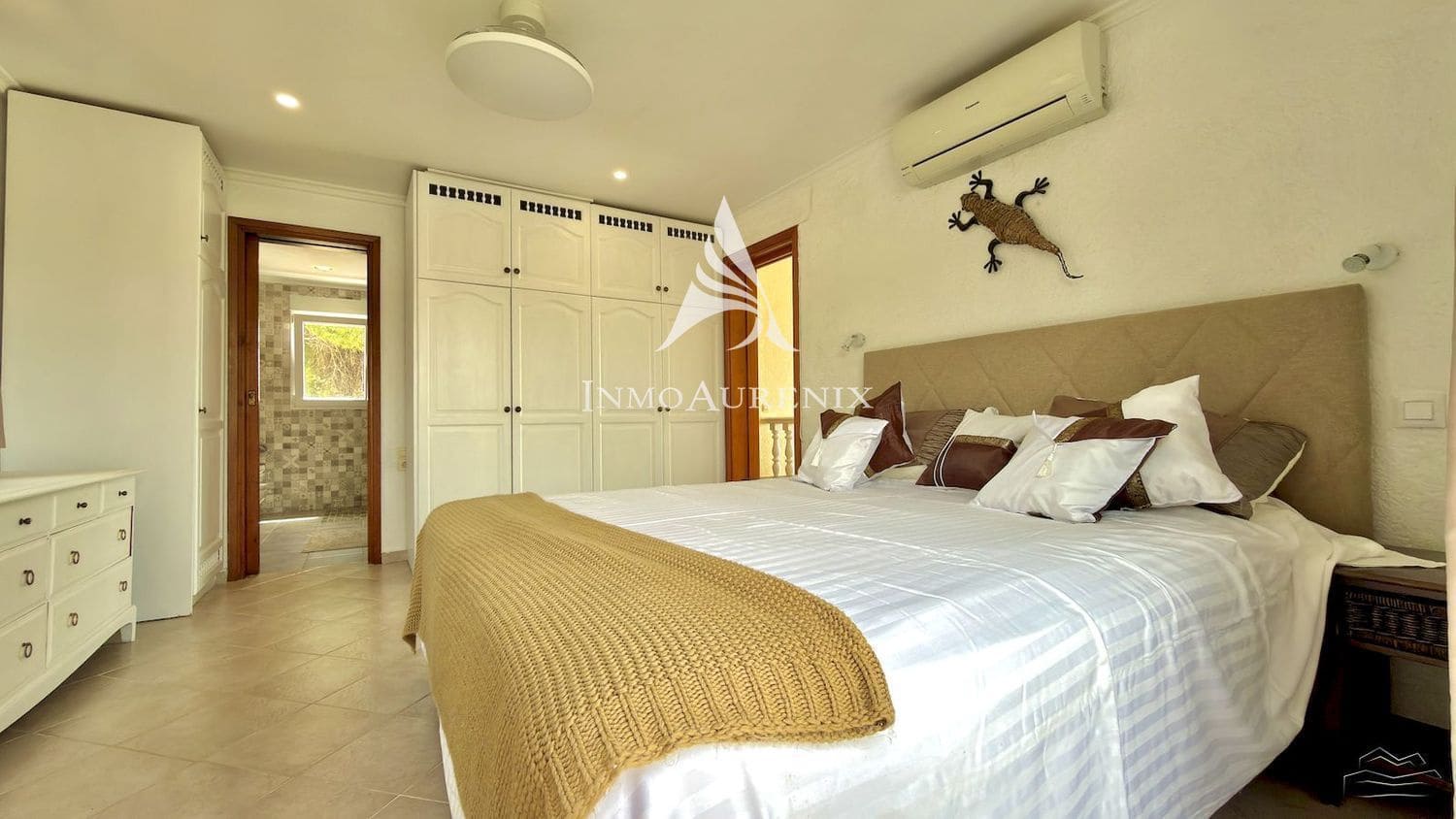 5 sypialnia Willa na sprzedaż w Javea / Xabia z basenem garażem - 1 325 000 € (Ref: 10145249)