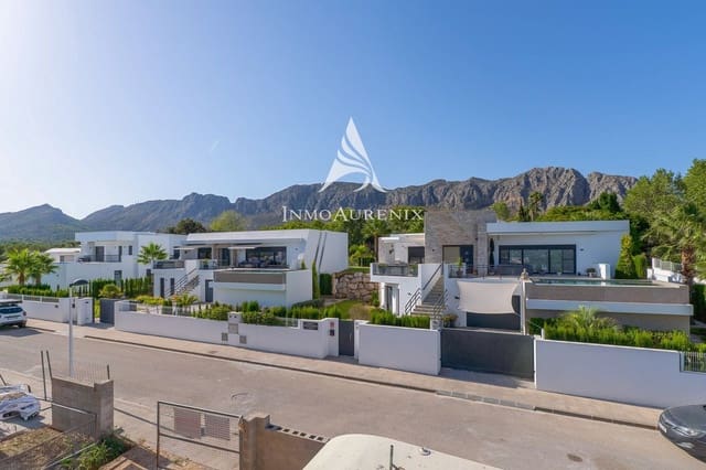 3 chambre Villa/Maison à vendre à Beniarbeig avec piscine garage - 695 000 € (Ref: 10158509)