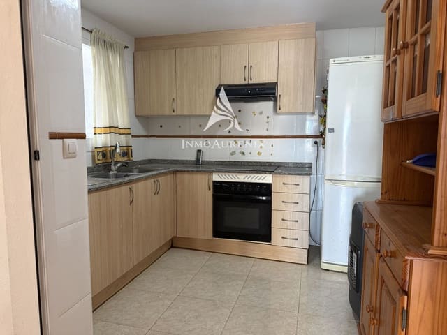 3 bedroom Flat for sale in Ondara - € 170,000 (Ref: 9937081)