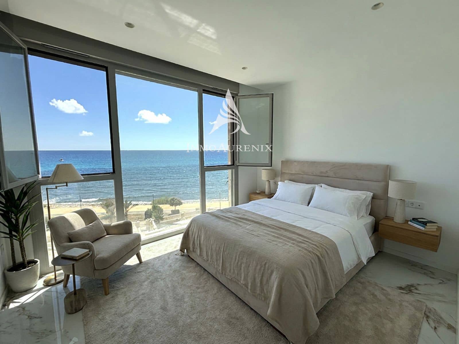 3 bedroom Flat for sale in La Villajoyosa / Vila Joiosa with pool garage - € 1,450,000 (Ref: 9937083)