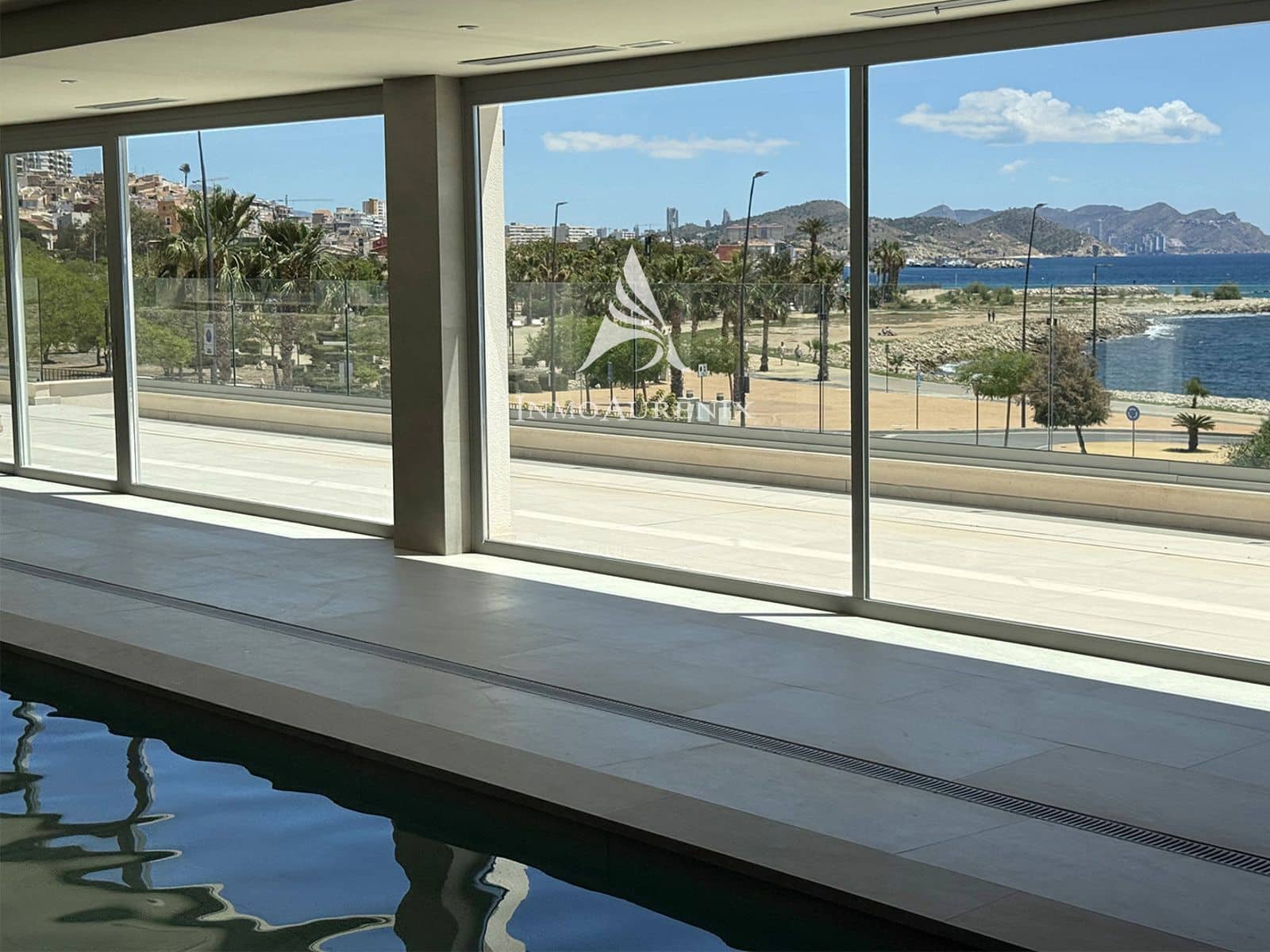 3 bedroom Flat for sale in La Villajoyosa / Vila Joiosa with pool garage - € 1,450,000 (Ref: 9937083)