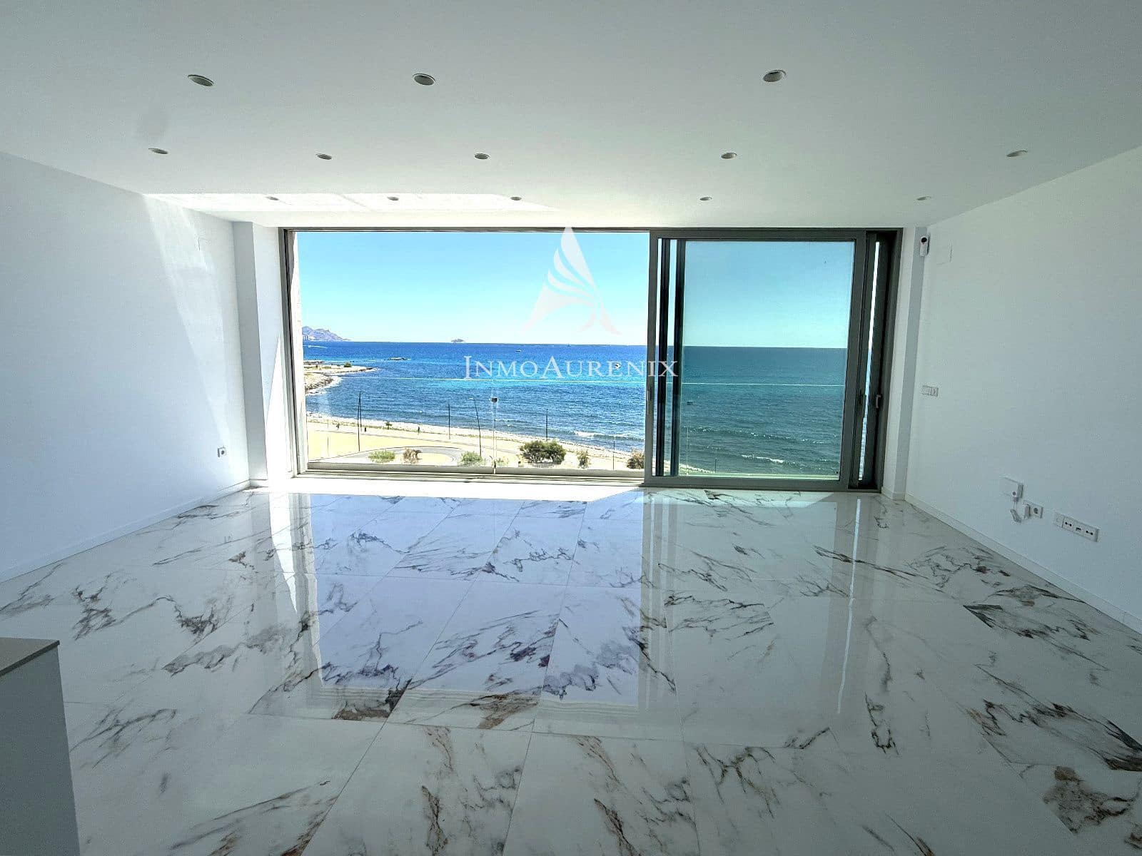 3 soveværelse Penthouse til salg i La Villajoyosa / Vila Joiosa med swimmingpool garage - € 1.650.000 (Ref: 9937084)