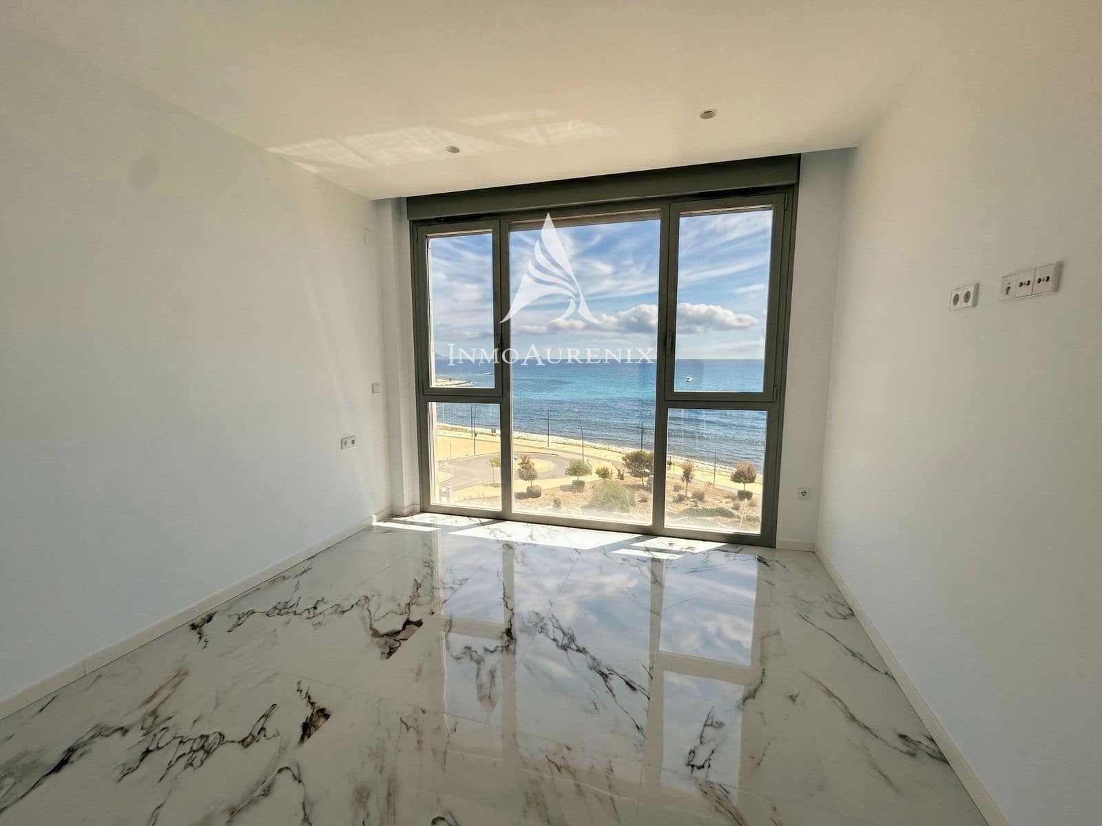 3 soveværelse Penthouse til salg i La Villajoyosa / Vila Joiosa med swimmingpool garage - € 1.650.000 (Ref: 9937084)