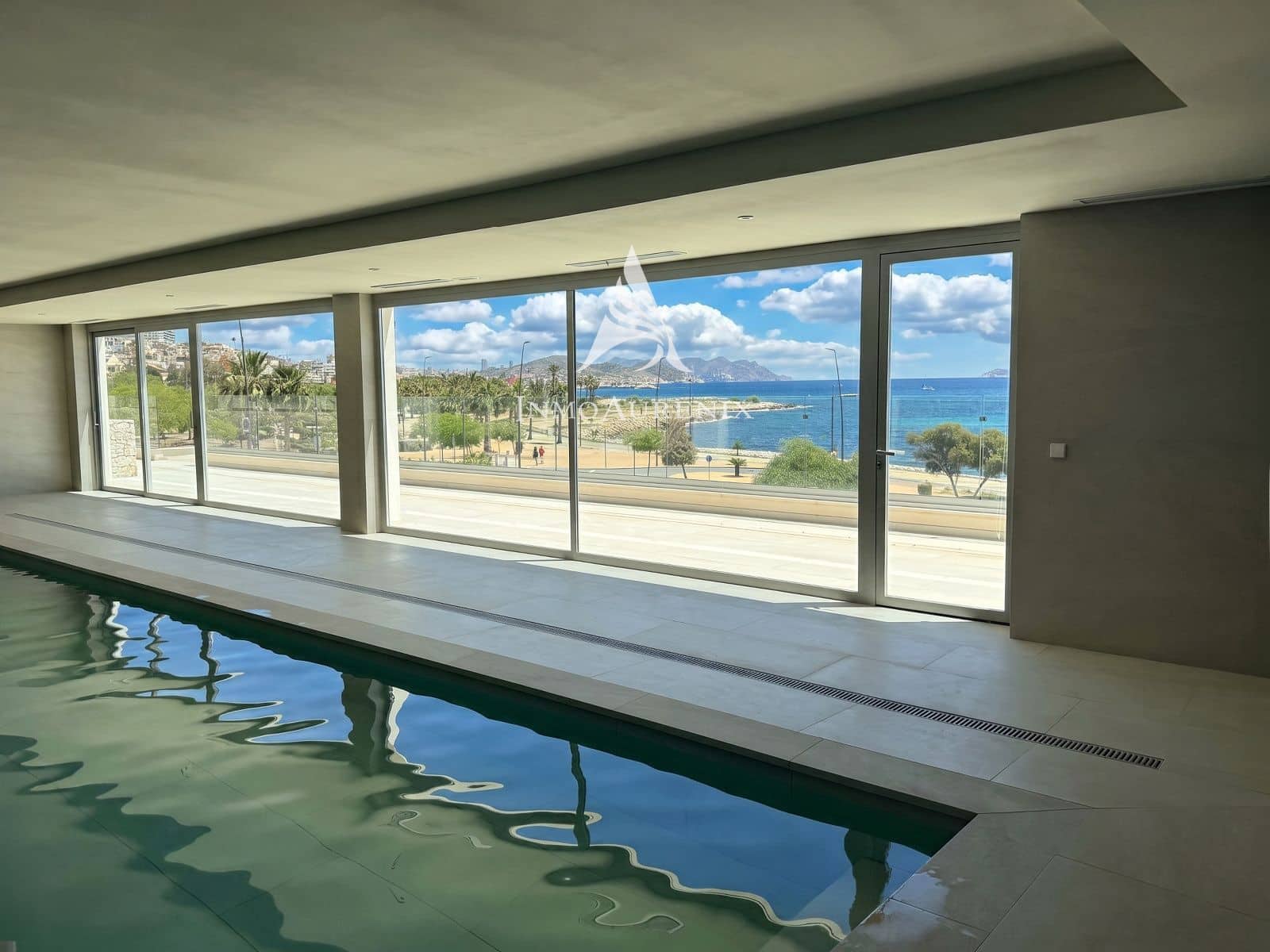 3 soveværelse Penthouse til salg i La Villajoyosa / Vila Joiosa med swimmingpool garage - € 1.650.000 (Ref: 9937084)