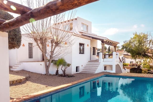 4 bedroom Villa for sale in Javea / Xàbia with pool - € 790,000 (Ref: 9937085)