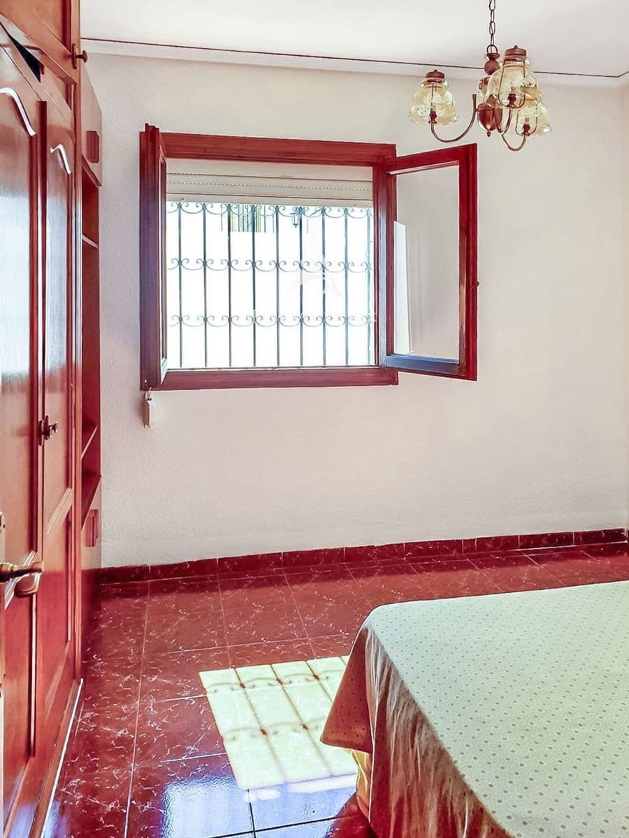 4 makuuhuone Huvila myytävänä paikassa Denia mukana uima-altaan - 450 000 € (Ref: 9937087)