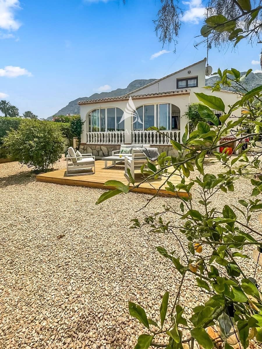 4 makuuhuone Huvila myytävänä paikassa Denia mukana uima-altaan - 450 000 € (Ref: 9937087)