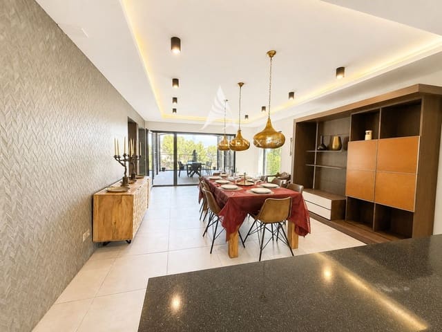 3 bedroom Villa for sale in Javea / Xàbia with pool garage - € 1,390,000 (Ref: 9938974)