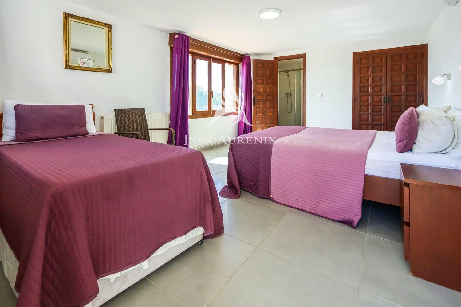 5 bedroom Villa for sale in Javea / Xabia with pool garage - € 595,000 (Ref: 9968879)