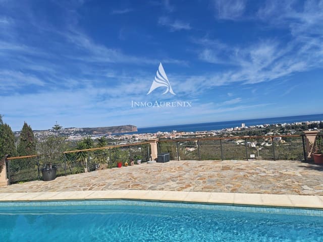 7 Zimmer Villa zu verkaufen in Javea / Xàbia mit Pool - 1.685.000 € (Ref: 9983953)