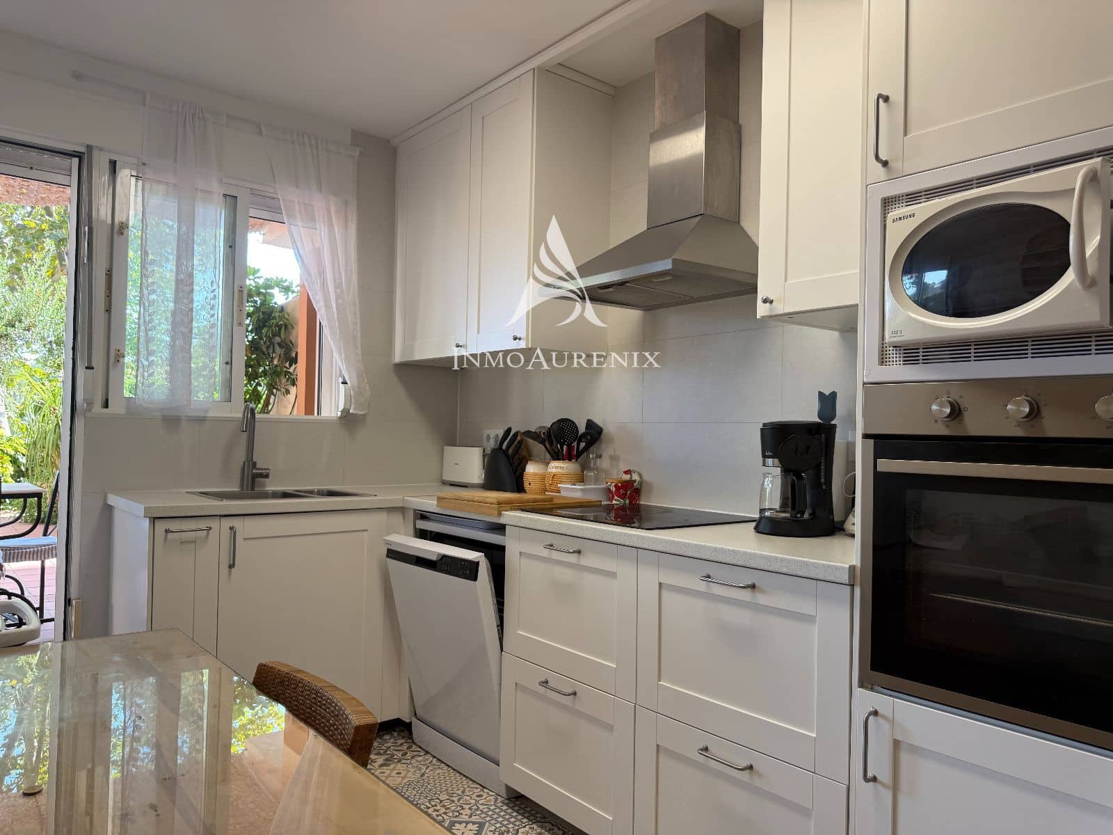 Piso de 4 habitaciones en Arenal en venta con piscina garaje - 720.000 € (Ref: 9996506)