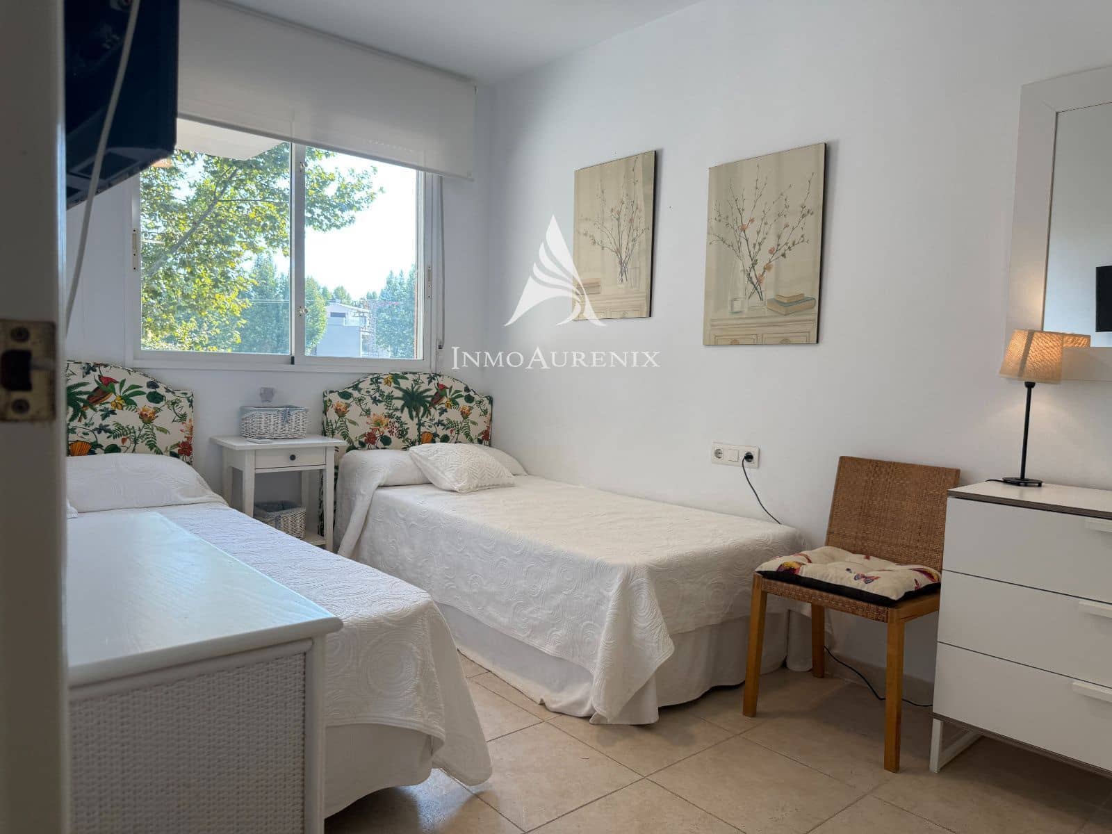 Piso de 4 habitaciones en Arenal en venta con piscina garaje - 720.000 € (Ref: 9996506)