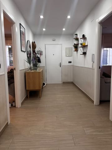 Chalet de 3 habitaciones en Málaga ciudad en venta con garaje - 549.000 € (Ref: 9918946)