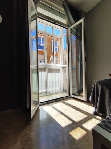 2 makuuhuone Asunto myytävänä paikassa Capuchinos, Málaga kaupunki - 279 000 € (Ref: 9920888)