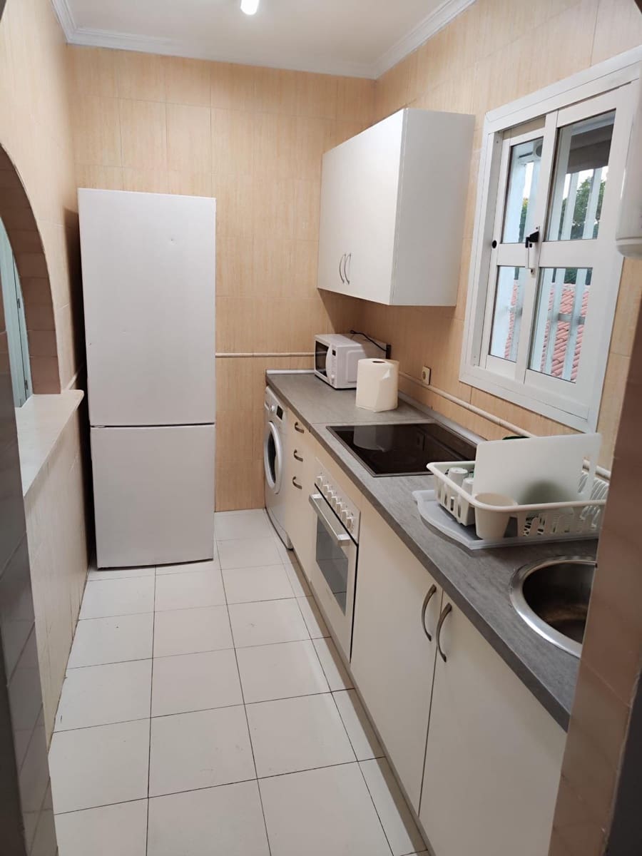 Piso de 3 habitaciones en Málaga ciudad en venta - 269.000 € (Ref: 9921031)