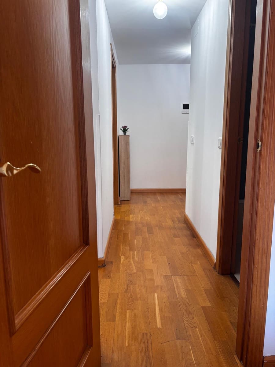 Piso de 3 habitaciones en Málaga ciudad en alquiler con piscina garaje - 1.950 € (Ref: 9925196)