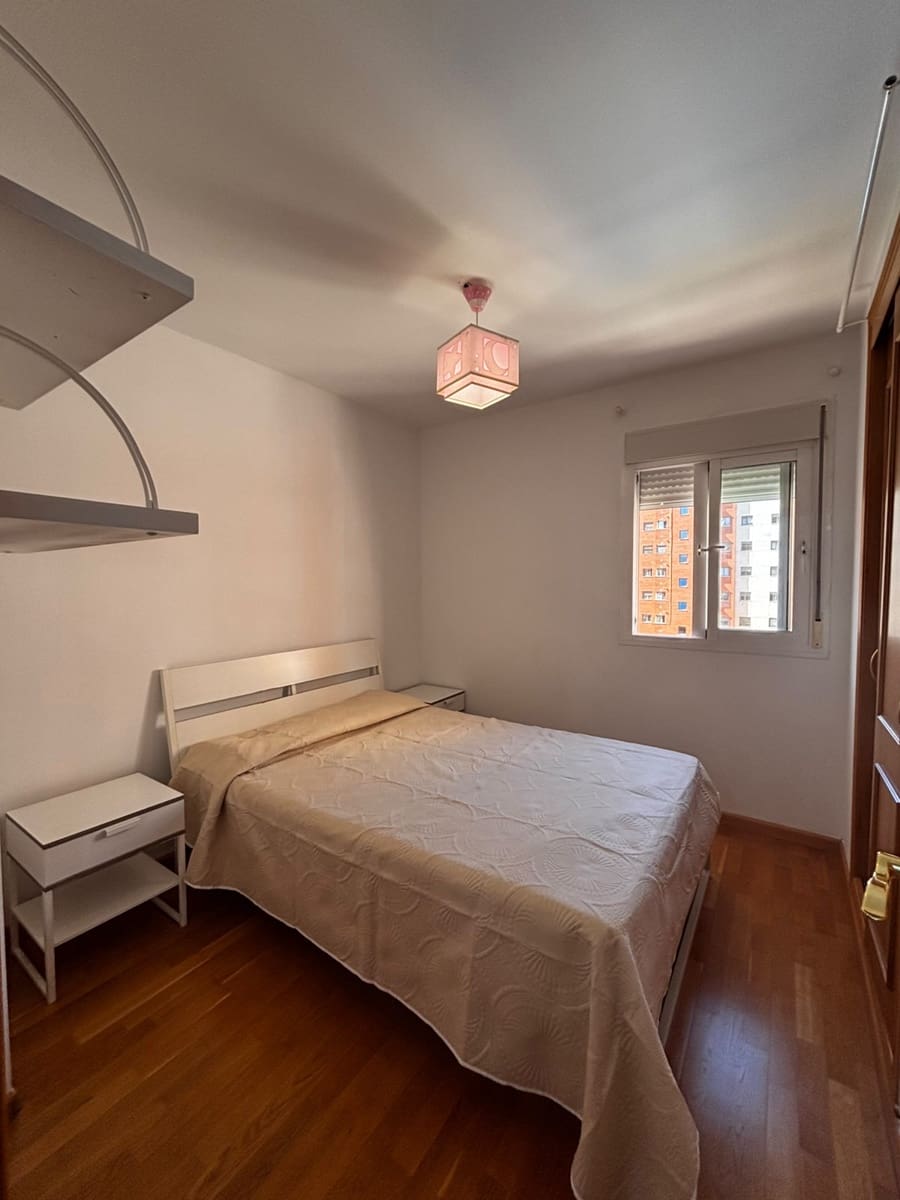 Piso de 3 habitaciones en Málaga ciudad en alquiler con piscina garaje - 1.950 € (Ref: 9925196)
