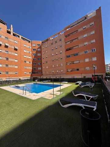 Piso de 3 habitaciones en Puerta Blanca, Málaga ciudad en alquiler con piscina garaje - 1.950 € (Ref: 9925196)