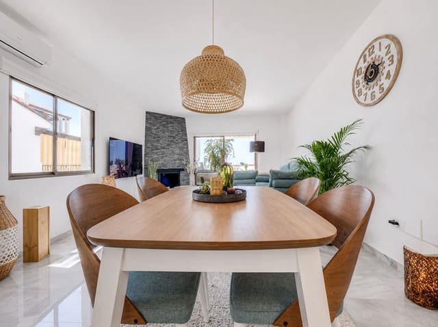 Apartamento de 2 habitaciones en Calahonda, Mijas en alquiler con piscina garaje - 1.950 € (Ref: 9927807)
