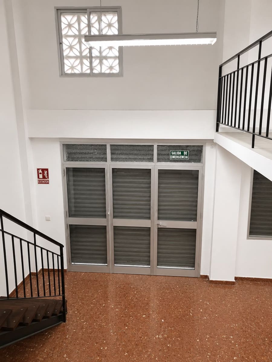 Local en Málaga ciudad en venta con garaje - 357.500 € (Ref: 9927893)