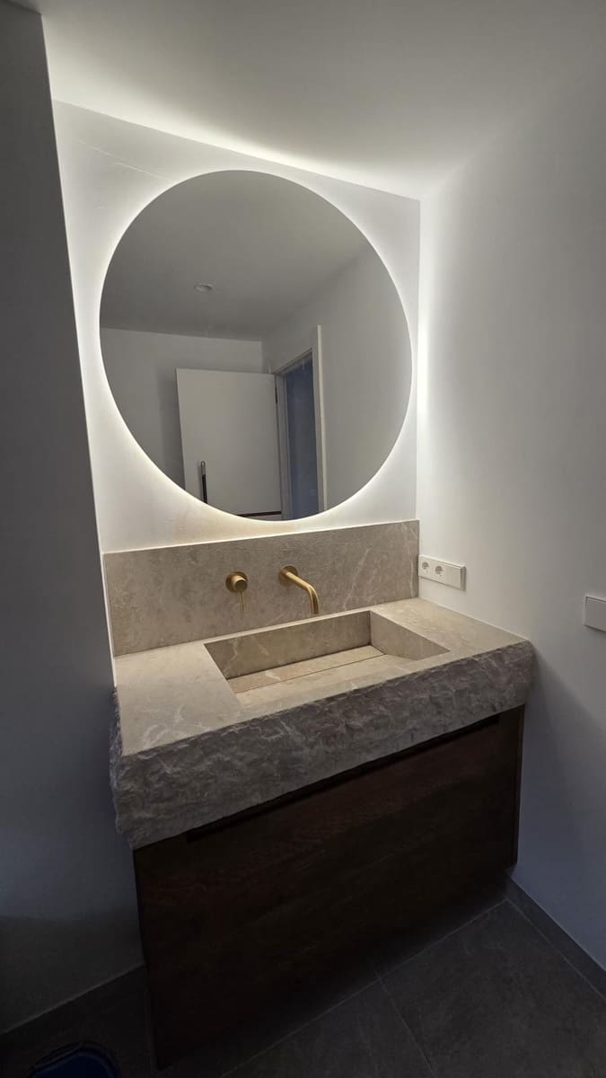 2 bedroom Flat for rent in El Toro / Port Adriano - € 2,400 (Ref: 9839956)