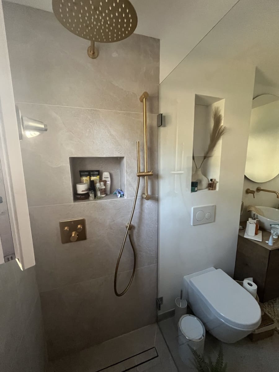 2 bedroom Flat for rent in El Toro / Port Adriano - € 2,400 (Ref: 9839956)