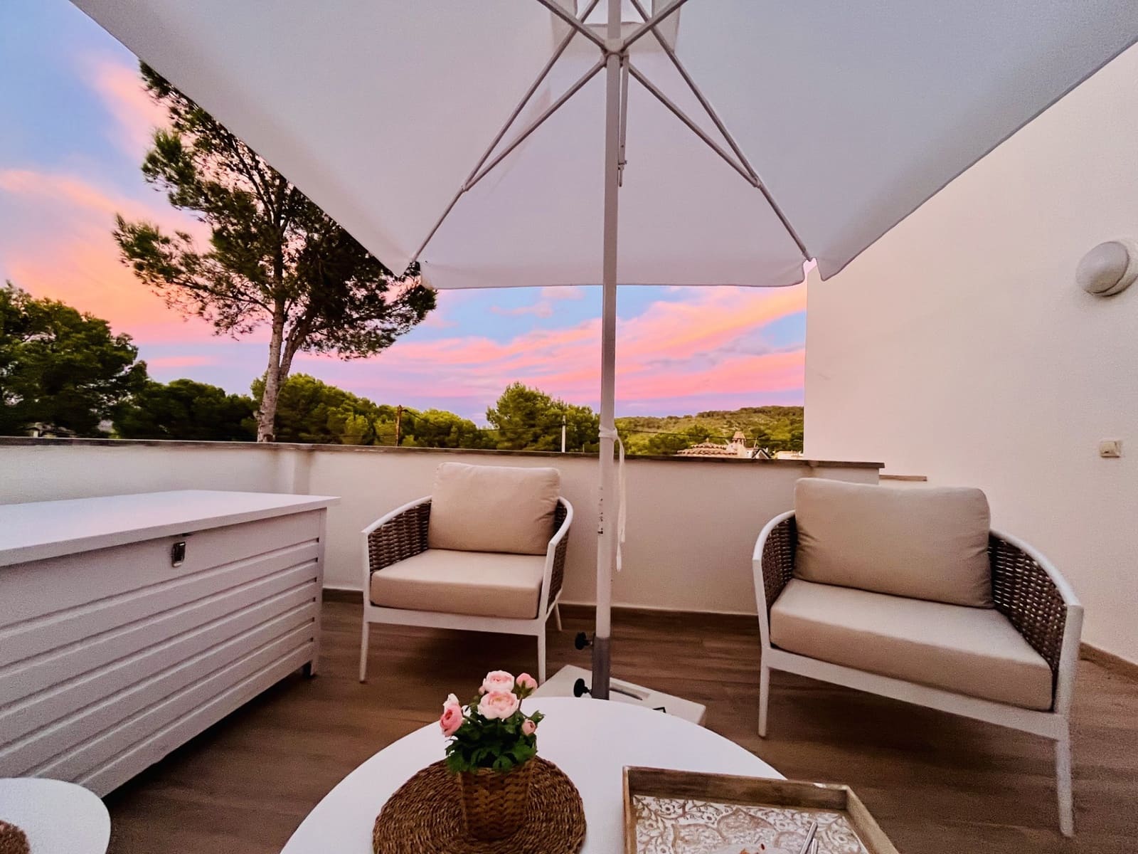 2 bedroom Flat for rent in El Toro / Port Adriano - € 2,400 (Ref: 9839956)