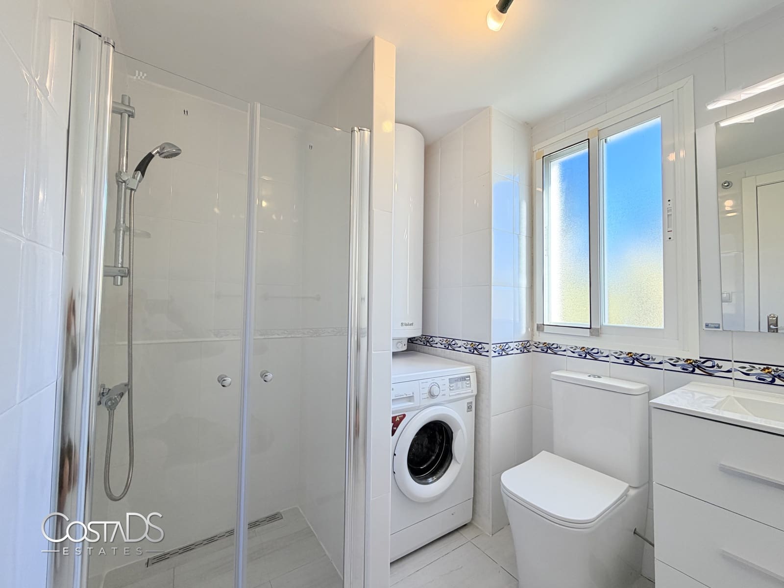 3 bedroom Apartment for sale in Riviera del Sol with pool garage - € 295,000 (Ref: 9838611)