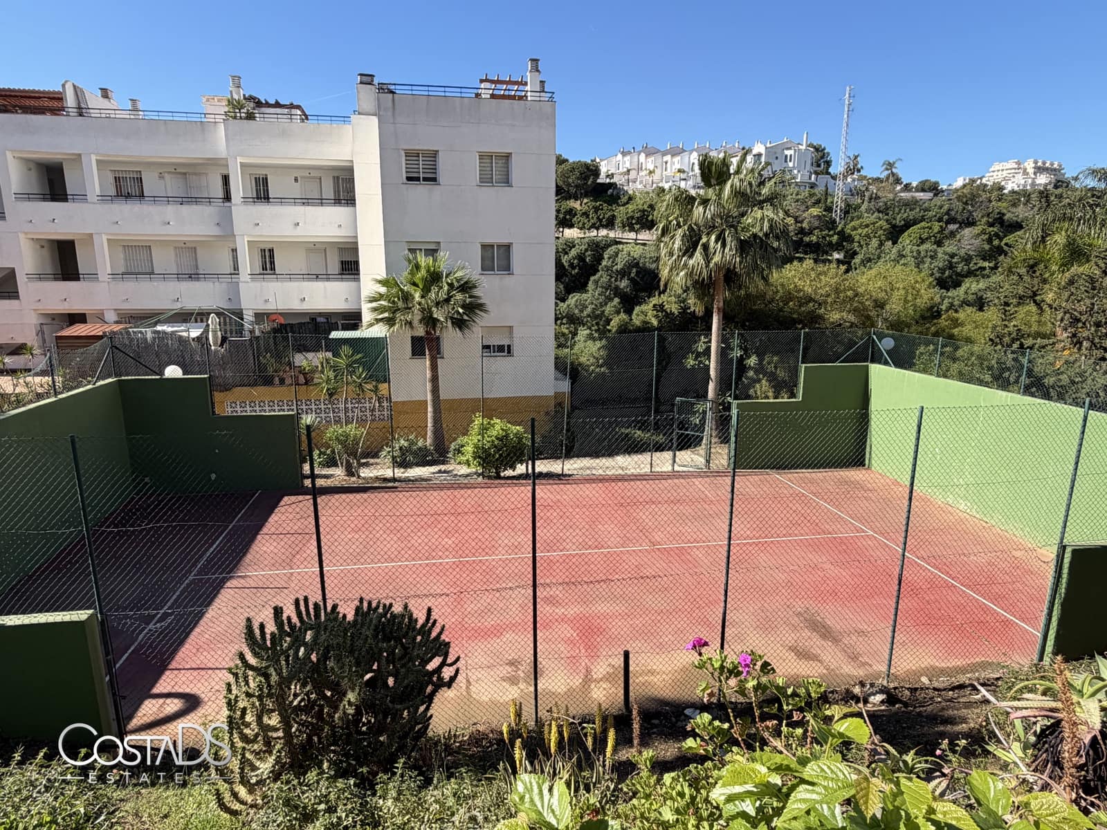 3 bedroom Apartment for sale in Riviera del Sol with pool garage - € 295,000 (Ref: 9838611)