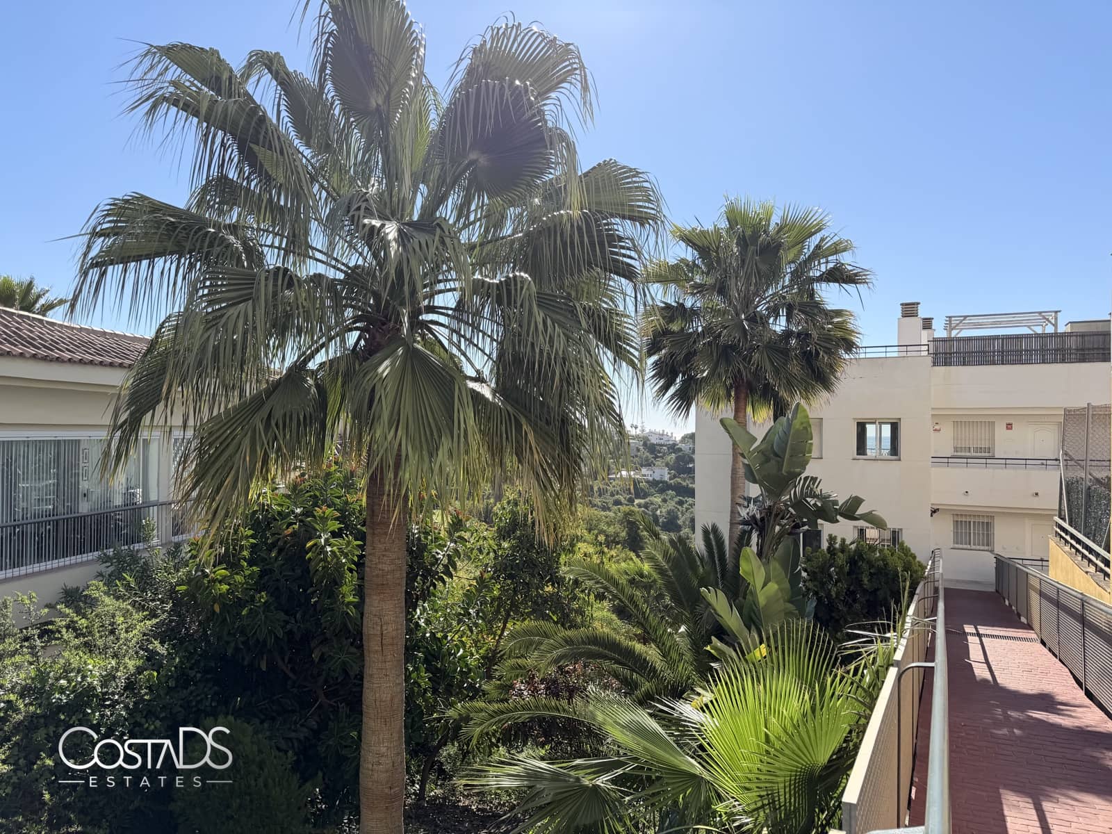 3 bedroom Apartment for sale in Riviera del Sol with pool garage - € 295,000 (Ref: 9838611)
