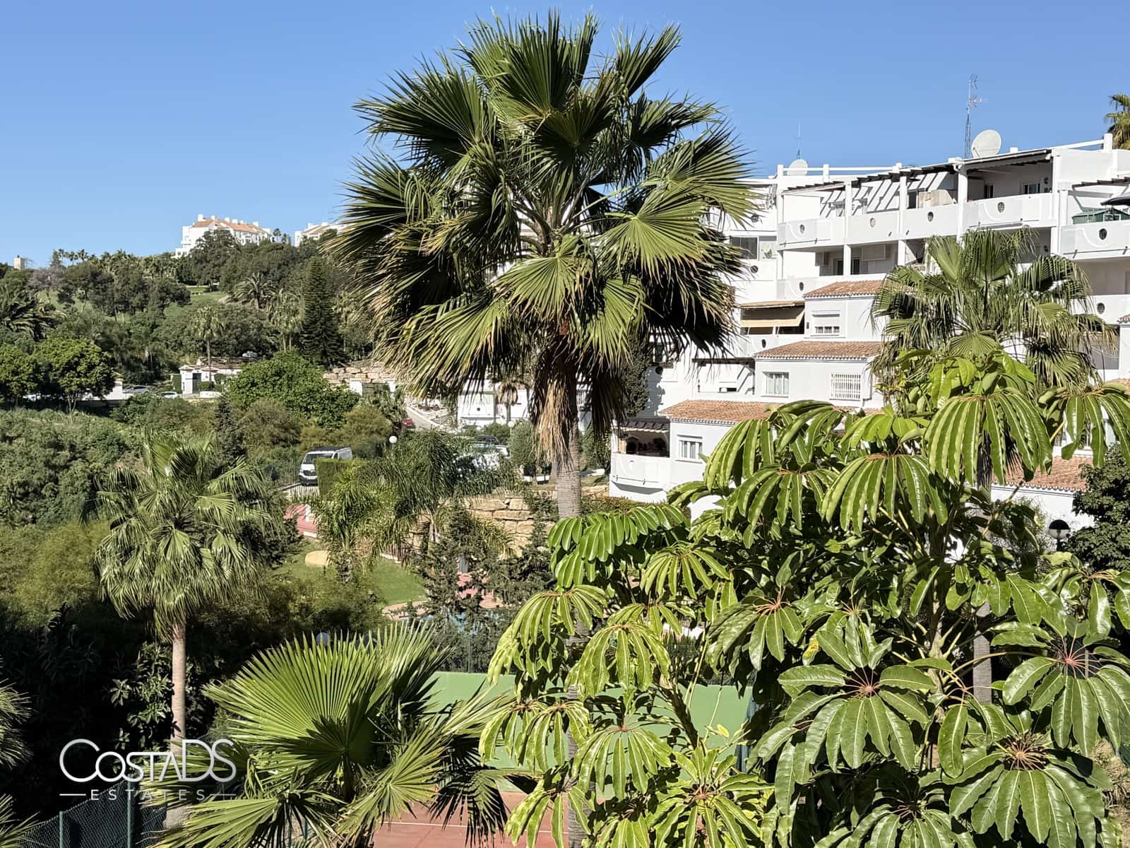 3 bedroom Apartment for sale in Riviera del Sol with pool garage - € 295,000 (Ref: 9838611)