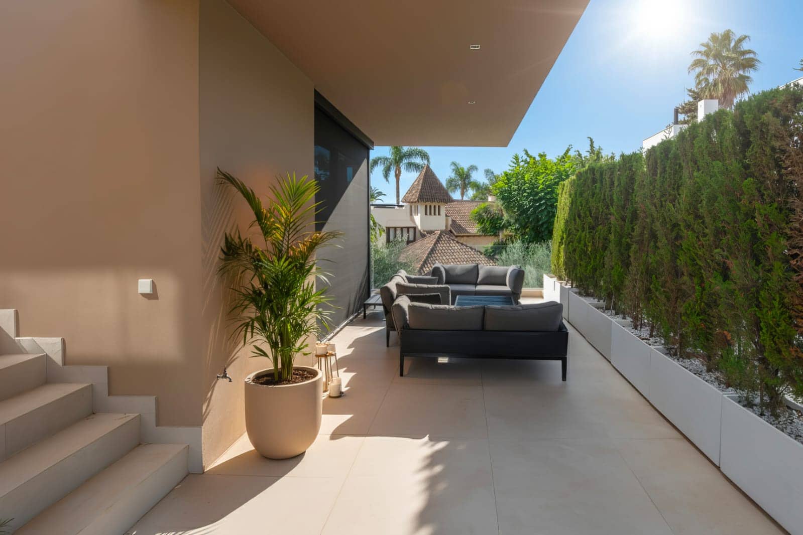 5 bedroom Villa for sale in Golden Mile with pool garage - € 5,450,000 (Ref: 9844440)