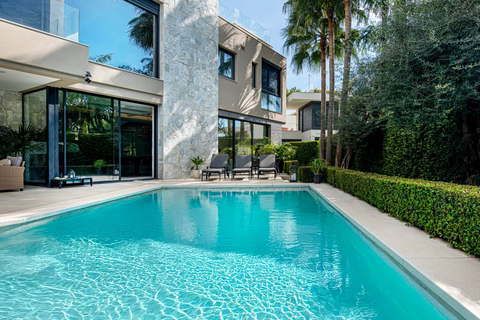 5 bedroom Villa for sale in Golden Mile with pool garage - € 5,450,000 (Ref: 9844440)