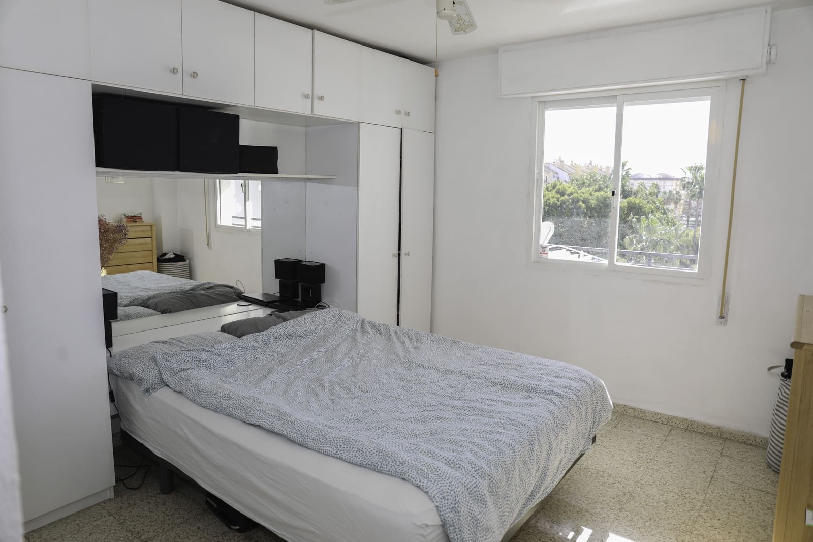 4 bedroom Apartment for sale in Fuengirola with pool - € 389,000 (Ref: 9844600)